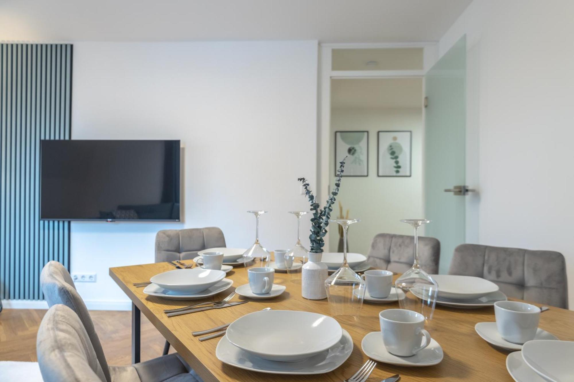 Coview - Design Apartment - 2 Schlafzimmer - Kueche - Highspeed Wlan Dresda Esterno foto