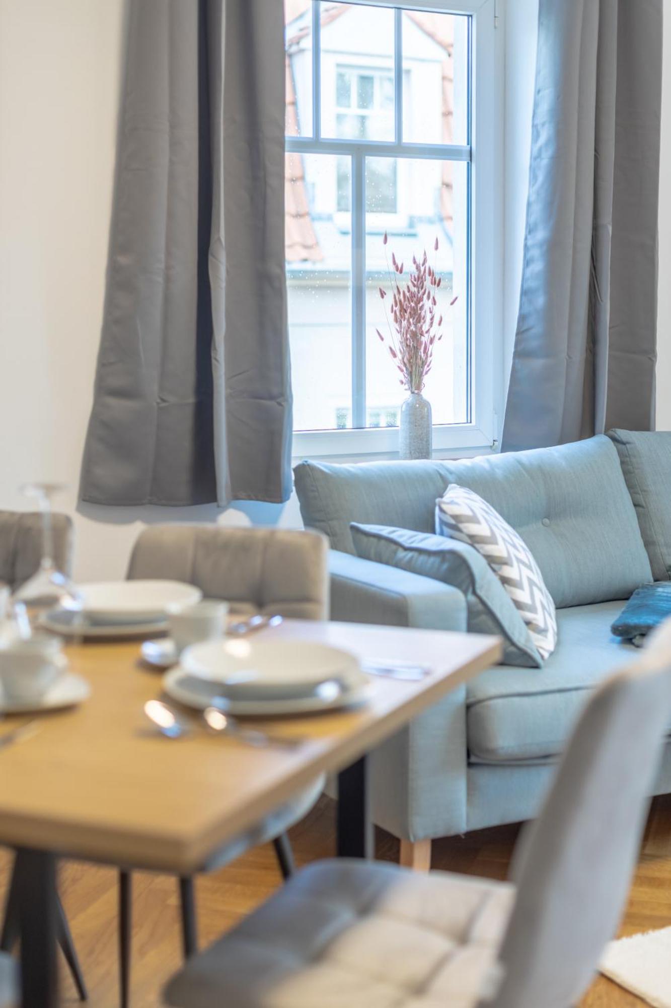 Coview - Design Apartment - 2 Schlafzimmer - Kueche - Highspeed Wlan Dresda Esterno foto