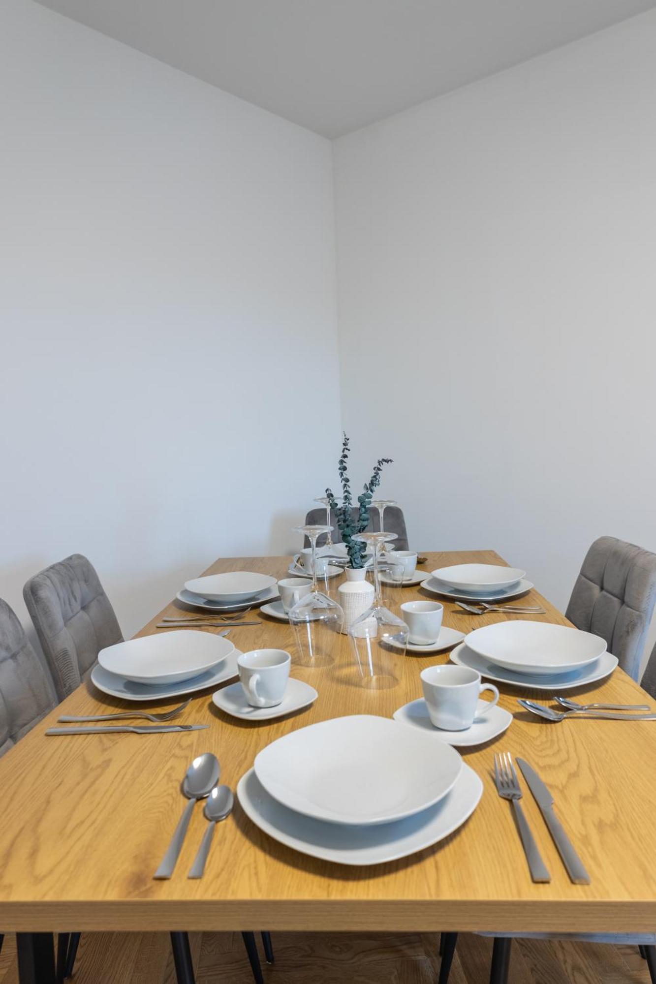 Coview - Design Apartment - 2 Schlafzimmer - Kueche - Highspeed Wlan Dresda Esterno foto